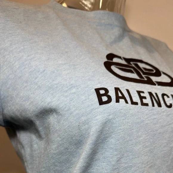 Balenciaga BB Fitted Tee in Baby Blue. Size Medium. NWT. - Picture 4 of 8